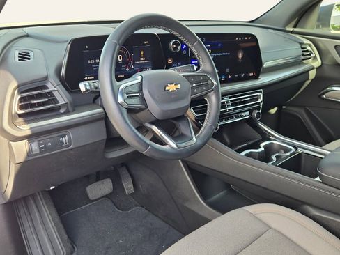 Used 2026 Chevrolet Traverse LT FWD image 26