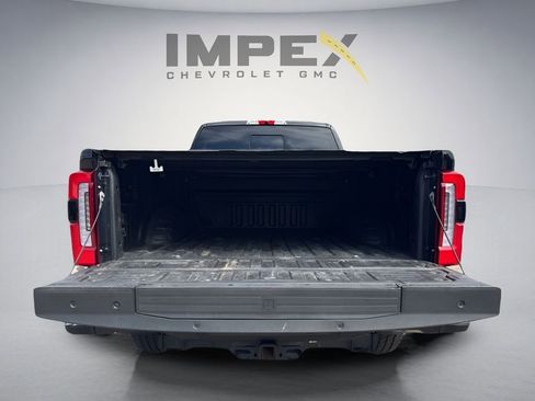 Used 2023 Ford F250 Platinum AWD/4WD image 13