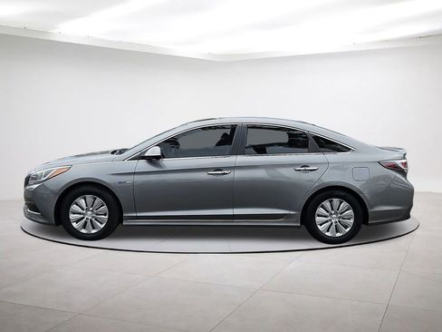 Used 2017 Hyundai Sonata SE image 4