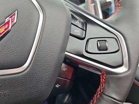 Used 2024 Chevrolet Corvette Stingray Convertible w/ Z51 Performance Package image 26