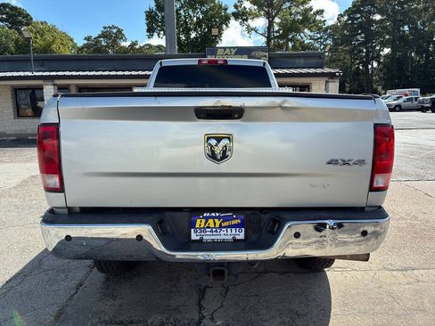 Used 2018 RAM 2500 Tradesman w/ Chrome Appearance Group AWD/4WD image 5