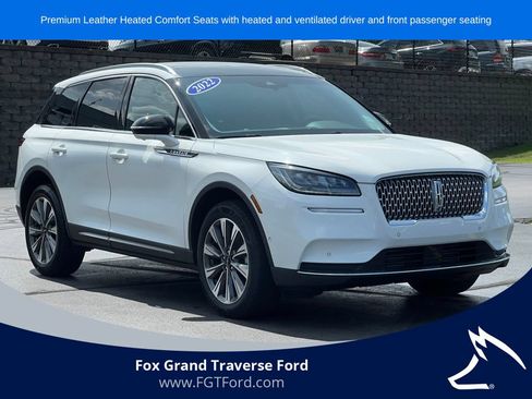 Used 2022 Lincoln Corsair Reserve w/ Equipment Group 201A AWD/4WD image 38