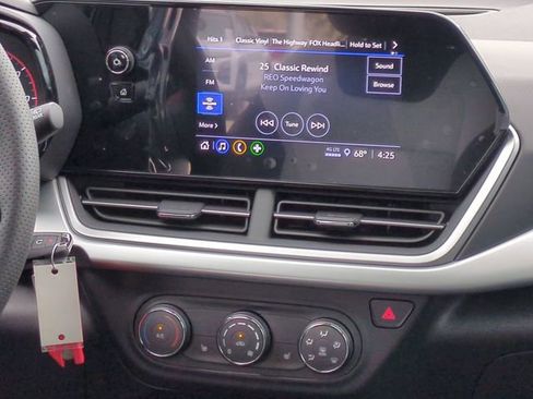 New 2026 Chevrolet Trax RS w/ Driver Confidence Package image 18