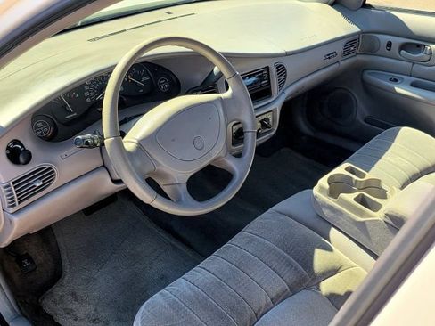 Used 2001 Buick Century Custom w/ Premium Pkg FWD image 17