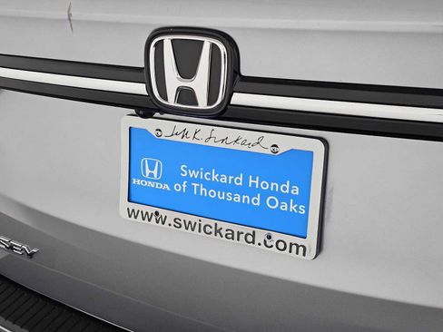 Used 2023 Honda Odyssey Touring image 14