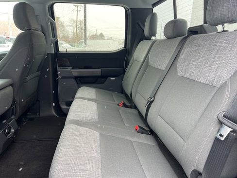 Certified 2022 Ford F150 XLT w/ Equipment Group 302A High image 17