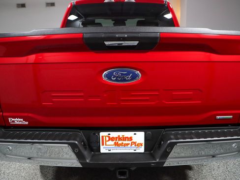 Used 2021 Ford F150 XLT w/ Equipment Group 301A Mid AWD/4WD image 8