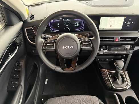 New 2026 Kia Seltos S image 14