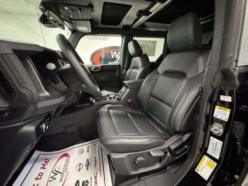 New 2025 Ford Bronco Badlands image 14
