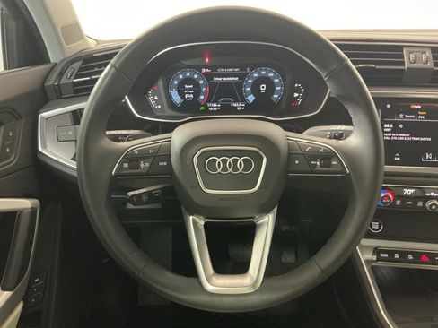 Used 2024 Audi Q3 2.0T Premium image 16