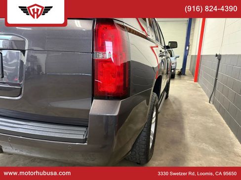 Used 2017 Chevrolet Tahoe LT image 16