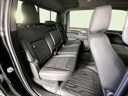 New 2026 GMC Sierra 2500 Denali w/ Denali Reserve Package AWD/4WD image 11