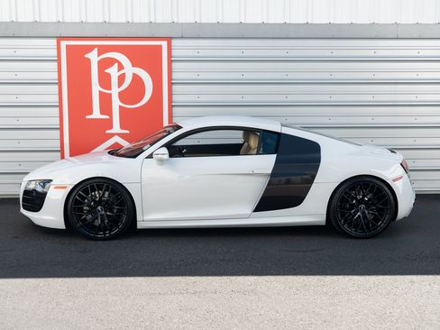 Used 2010 Audi R8 V10 AWD/4WD image 36