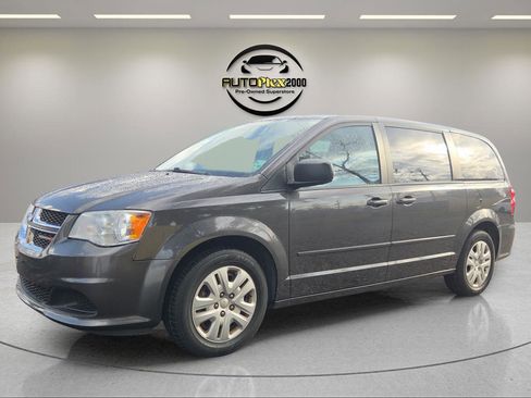 Used 2017 Dodge Grand Caravan SE w/ Power Window Group image 3