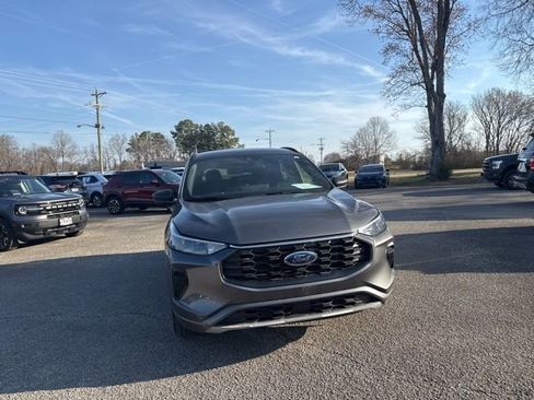 Used 2024 Ford Escape ST-Line w/ Tech Pack #1 image 8