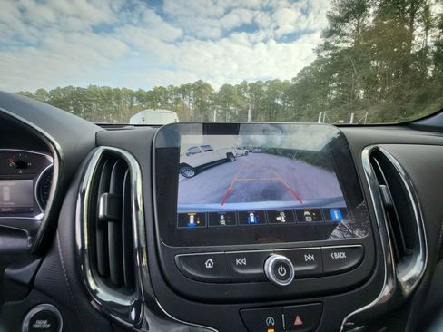 Certified 2024 Chevrolet Equinox RS image 19