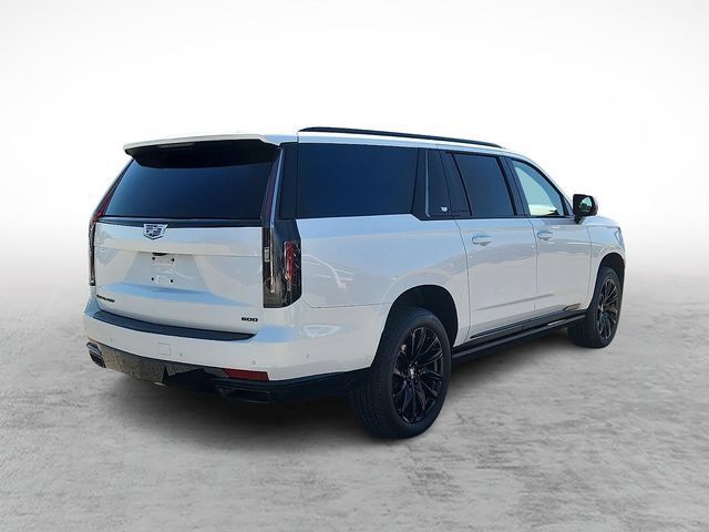 Used 2022 Cadillac Escalade ESV Sport w/ Touring Package AWD/4WD image 4