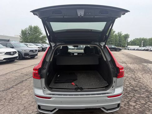 Used 2024 Volvo XC60 B5 Ultimate w/ Protection Package Premier AWD/4WD image 8