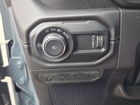 Used 2024 Jeep Wrangler Rubicon AWD/4WD image 26