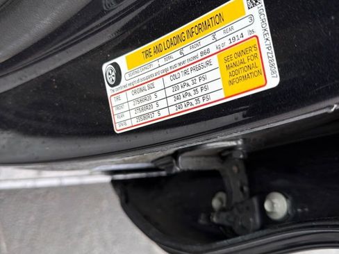 Used 2023 Chevrolet Silverado 1500 LT image 20