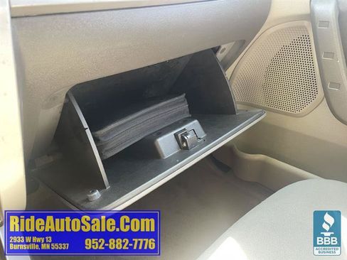 Used 2010 Ford Focus SES FWD image 35
