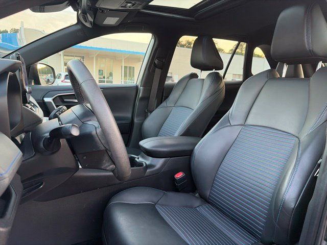 Used 2024 Toyota RAV4 XSE AWD/4WD image 19