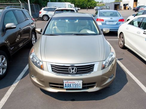 Used 2009 Honda Accord EX-L image 2