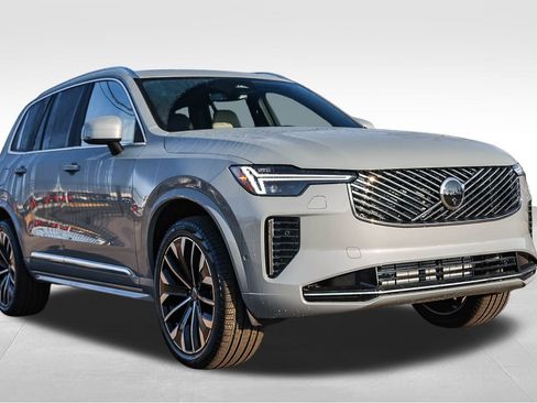 New 2026 Volvo XC90 T8 Plus w/ Protection Package Premier AWD/4WD image 3
