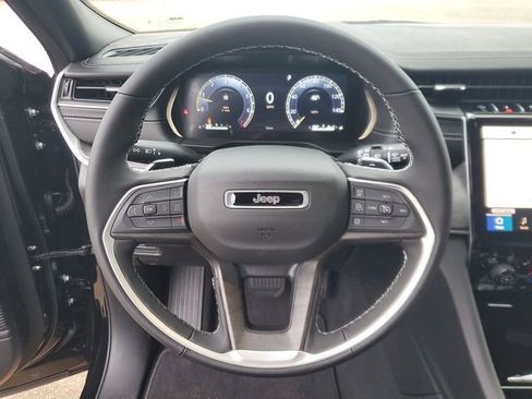 New 2025 Jeep Grand Cherokee L Limited w/ Black Appearance Package image 20