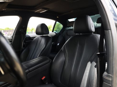 Used 2019 BMW 740i w/ M Sport Package RWD image 9
