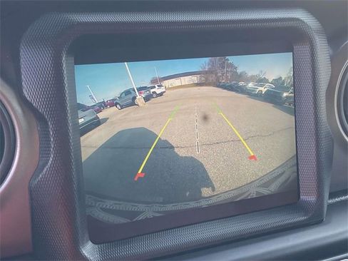 Used 2021 Jeep Wrangler Unlimited Sport image 26