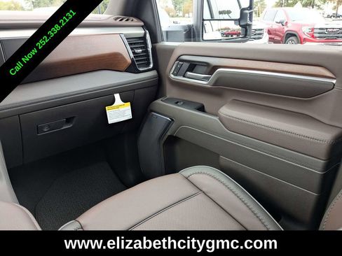 New 2026 GMC Sierra 3500 Denali w/ Denali Reserve Package image 19
