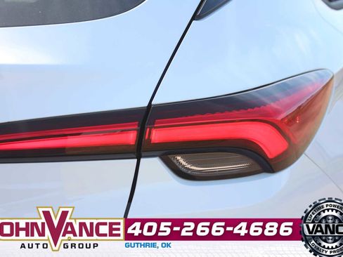 Used 2025 Buick Envista Sport Touring w/ Convenience I Package image 10