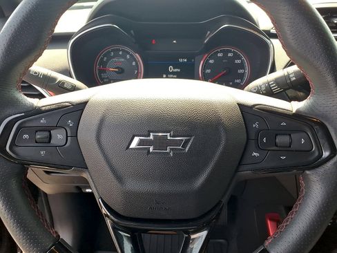 Used 2021 Chevrolet TrailBlazer RS w/ Sun and Liftgate Package image 12