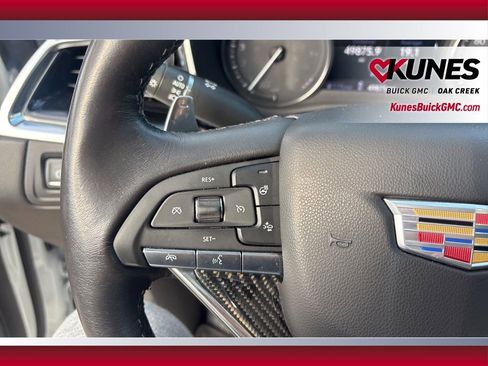 Used 2023 Cadillac XT6 Sport w/ Technology Package image 18