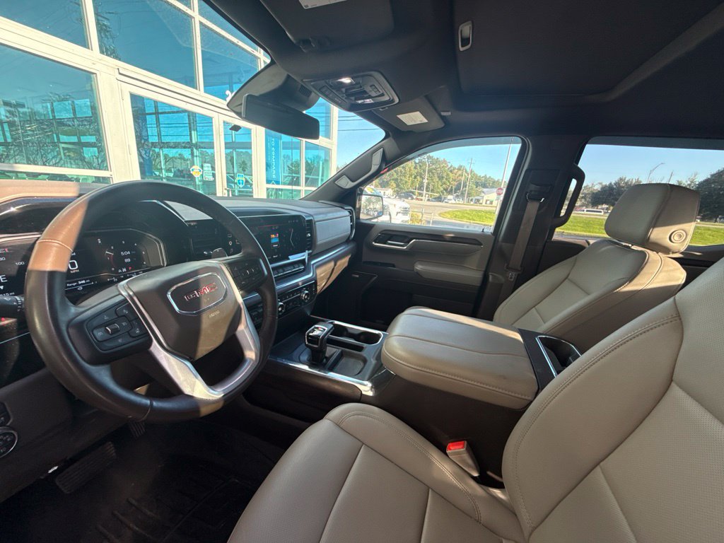 Used 2024 GMC Sierra 1500 SLT AWD/4WD image 11