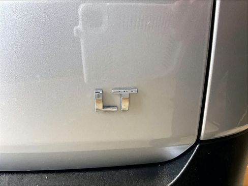 Used 2022 Chevrolet Traverse LT AWD/4WD image 30