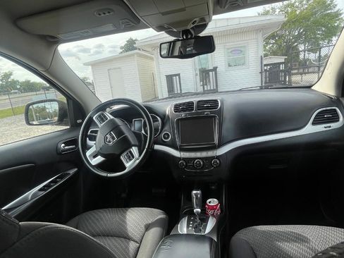 Used 2015 Dodge Journey SXT w/ Flexible Seating Group FWD image 5