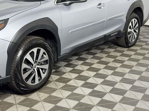 Used 2023 Subaru Outback Premium image 13