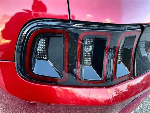 Used 2014 Ford Mustang GT image 26