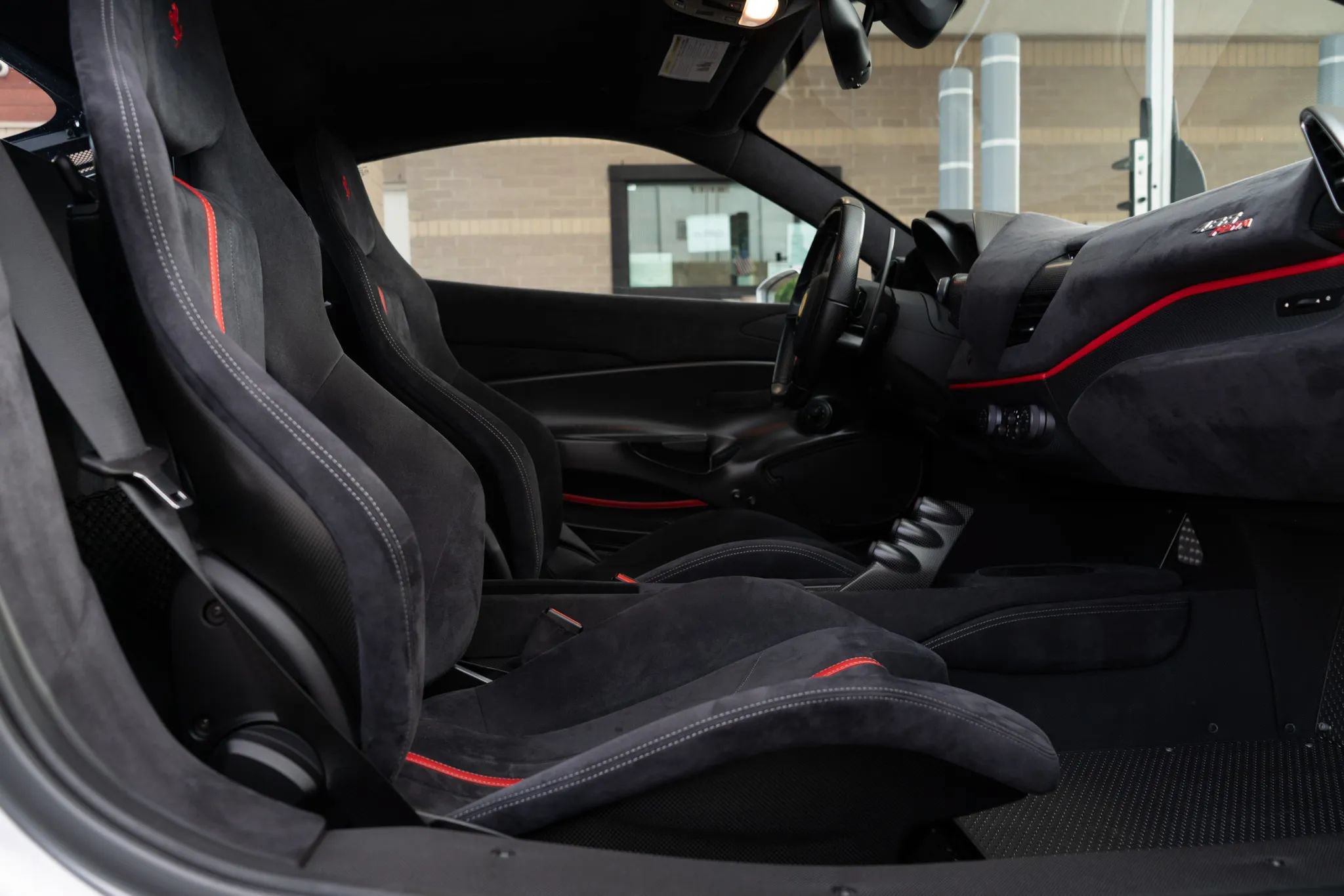Used 2019 Ferrari 488 Pista Coupe RWD image 27