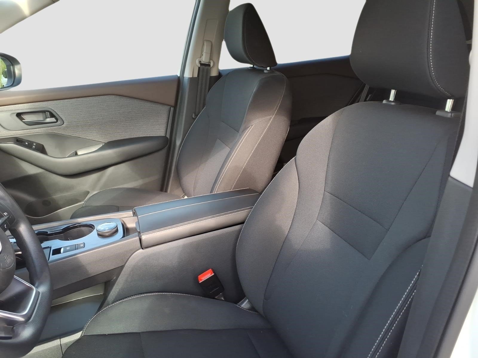 Used 2023 Nissan Rogue S AWD/4WD image 11