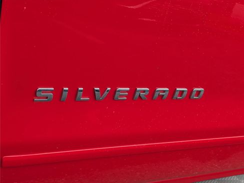 Used 2017 Chevrolet Silverado 1500 LT w/ All Star Edition AWD/4WD image 9