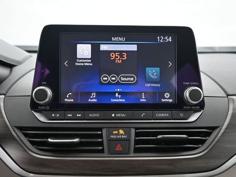 Used 2024 Nissan Altima 2.5 SV AWD/4WD image 15