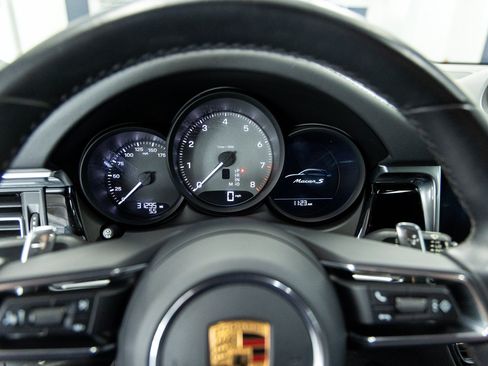 Used 2022 Porsche Macan S w/ Premium Package Plus AWD/4WD image 26