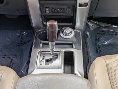 Used 2019 Toyota 4Runner Limited AWD/4WD image 20