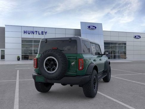 New 2025 Ford Bronco Outer Banks w/ Sasquatch Package AWD/4WD image 8