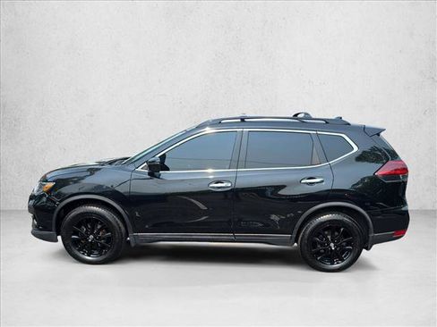 Used 2018 Nissan Rogue SV AWD/4WD image 8