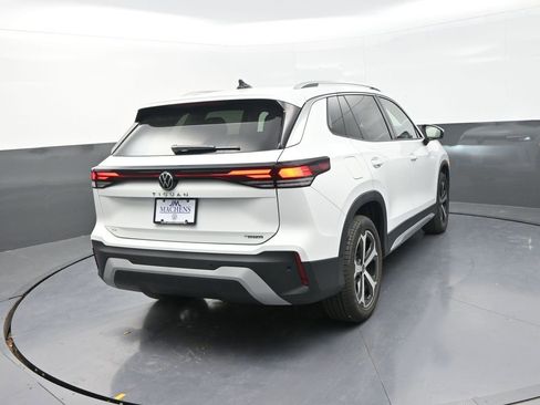 New 2026 Volkswagen Tiguan SE AWD/4WD image 10