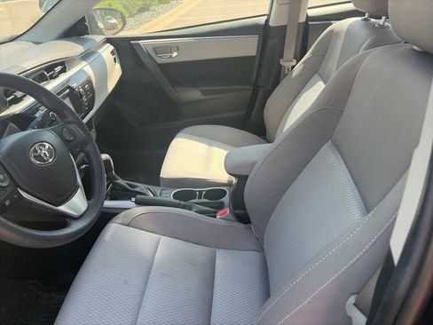 Used 2016 Toyota Corolla LE FWD image 7